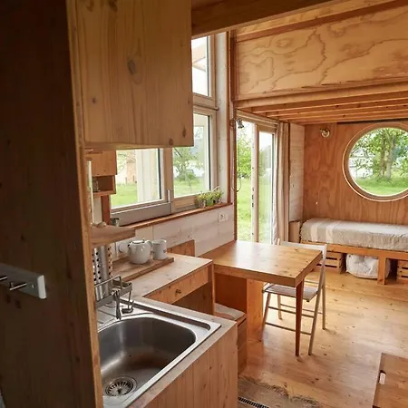 בקתה Tiny House Near The Mont-saint-michel Ducey-Les Cheris